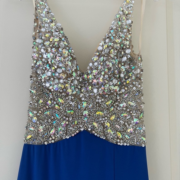 Prom dress - Picture 5 of 7